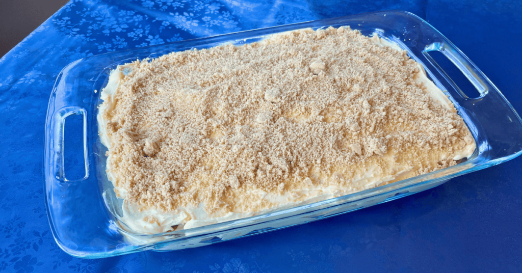 overhead shot of top layer of Golden Oreo banana pudding